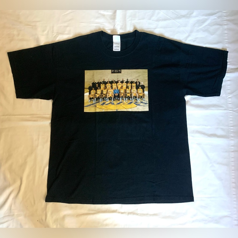 Vintage Los Angeles Lakers 2005 Team Photo T Shirt Mens sz XLarge Pre-owned